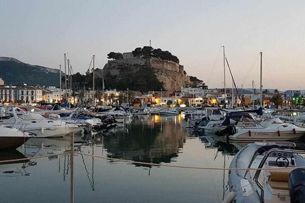 Apartamento A 150M De La Playa Wifi Gratis Denia Exterior photo